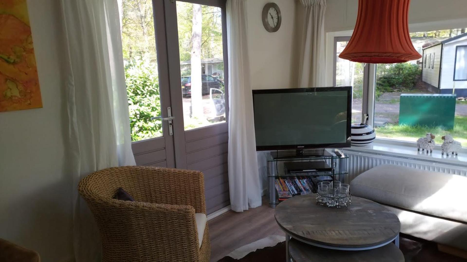 Wulft 47 Zonnig Gezellig 6P Chalet Met Zwembad In Bosrijke Omgeving Op Familie Camping De Vossenburcht IJhorst Zewnętrze zdjęcie