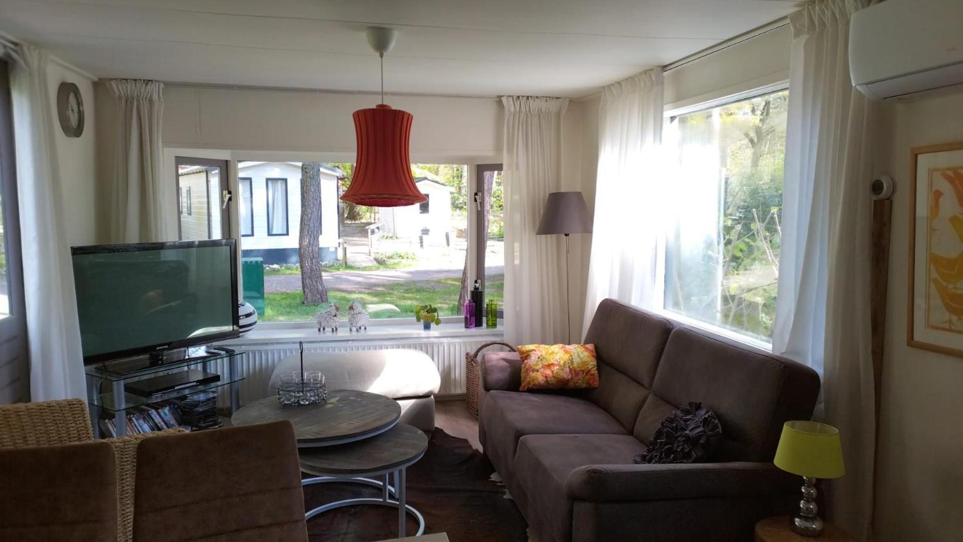 Wulft 47 Zonnig Gezellig 6P Chalet Met Zwembad In Bosrijke Omgeving Op Familie Camping De Vossenburcht IJhorst Zewnętrze zdjęcie