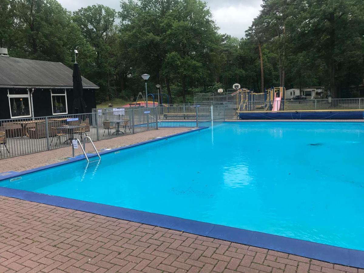 Wulft 47 Zonnig Gezellig 6P Chalet Met Zwembad In Bosrijke Omgeving Op Familie Camping De Vossenburcht IJhorst Zewnętrze zdjęcie